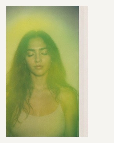 Aura portrait of a woman with a golden green aura